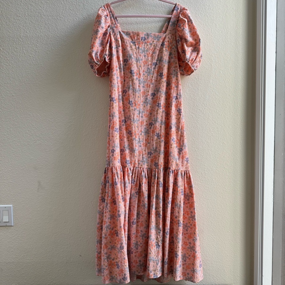 Pouf sleeve Maxi dress Orange with petite flower details Size 8
